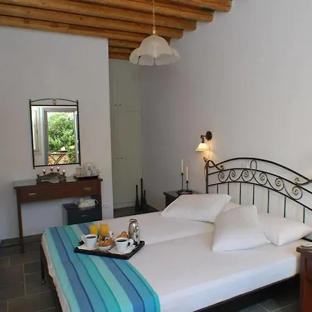 Myrto Hotel 2*