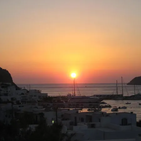 Hotel Myrto Kamares (Sifnos)