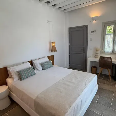 Hotel Myrto 2*